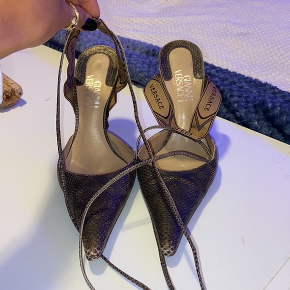 VERSACE Heels - Picture 10 of 15